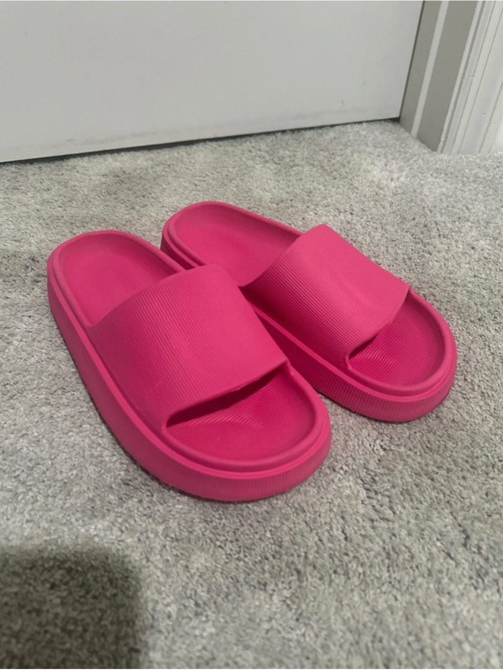 Buckle Women’s Hot Pink Slide Sandals